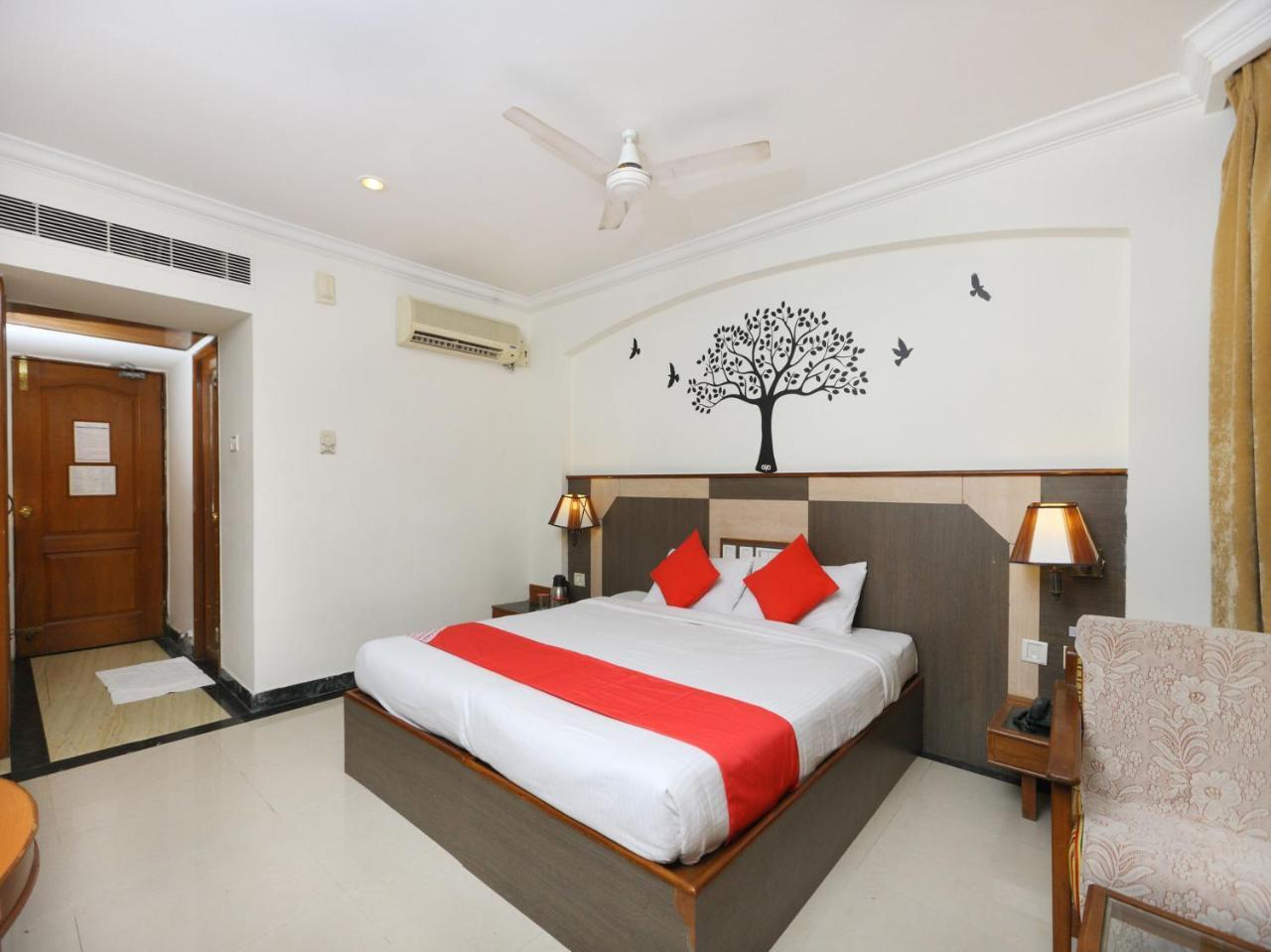 Oyo 1081 Hotel Sindhu International Τιρουπάτι Εξωτερικό φωτογραφία